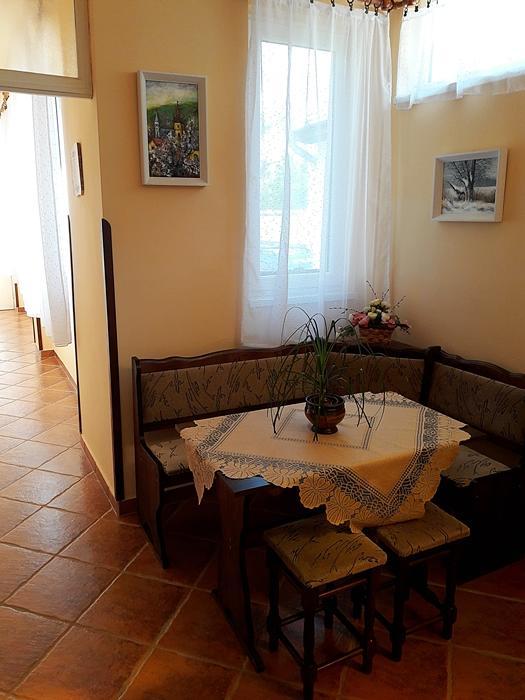 Viktor Vendeghaz Apartment Tokaj Bagian luar foto